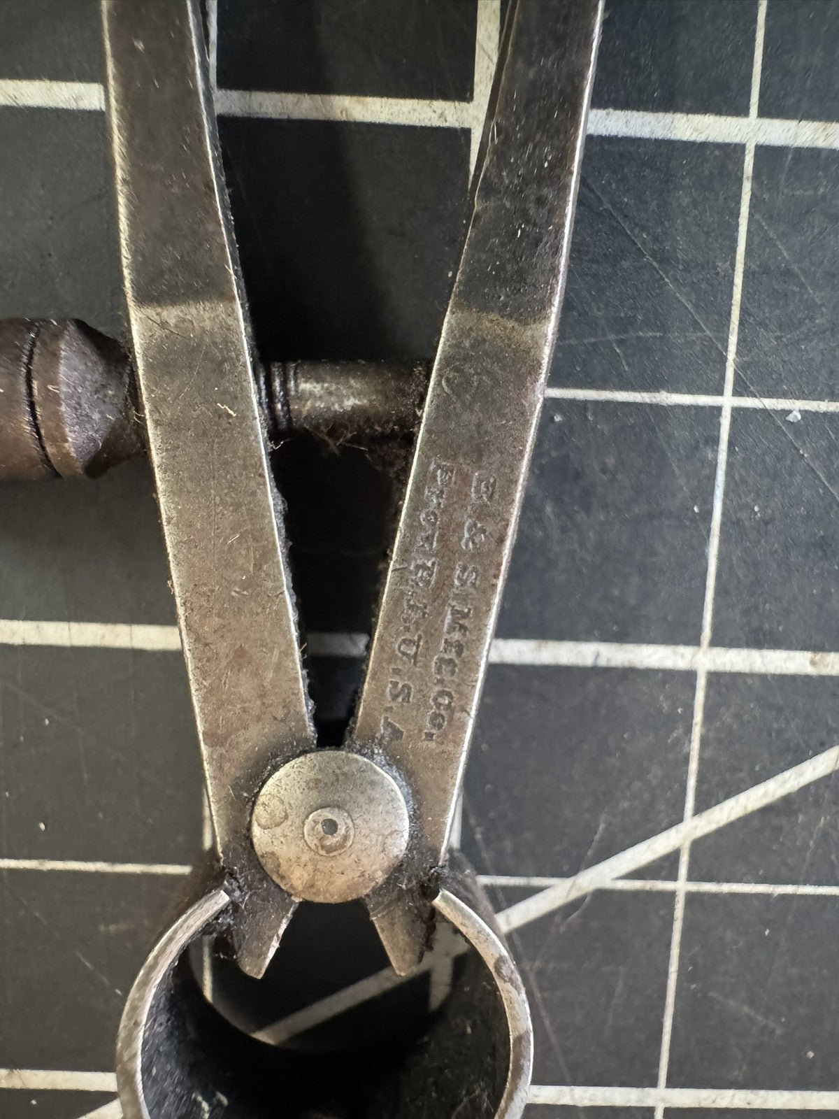 Vintage Brown & Sharpe 4” Spring Dividers Caliper – B&S Mfg. Co.