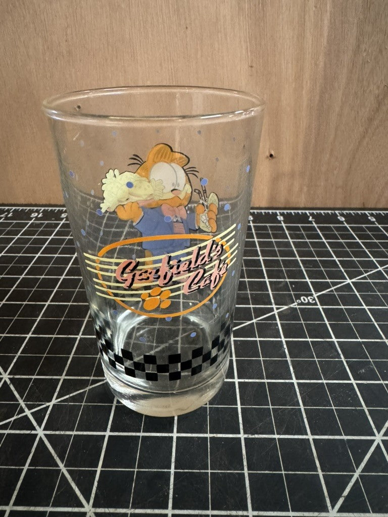 Vintage 1978 Garfield’s Cafe Burgers & Fries Drinking Glass – No Chips or Cracks