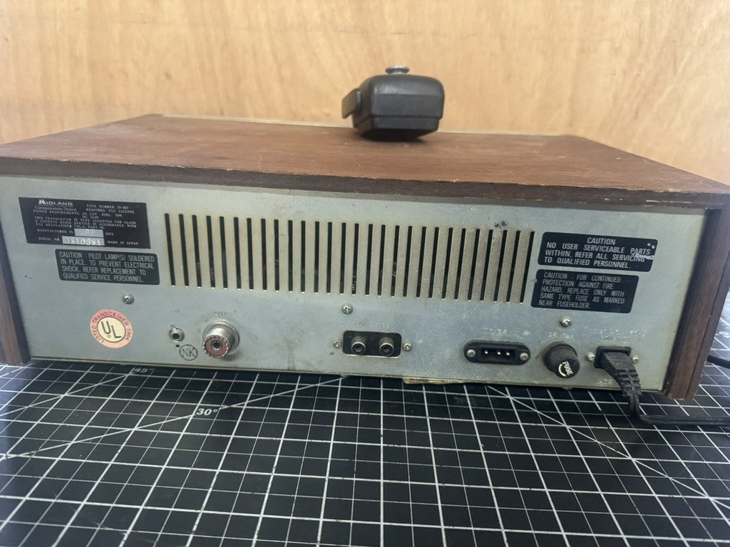 Midland 13887 CB Base Station – Powers On – Missing One Knob – Japan (1976)