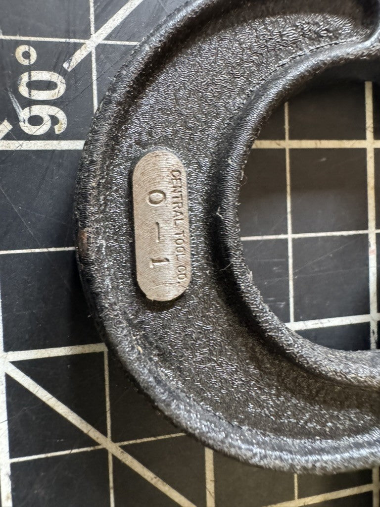 Vintage Central Tool Co. Supreme Micrometer 0–1”