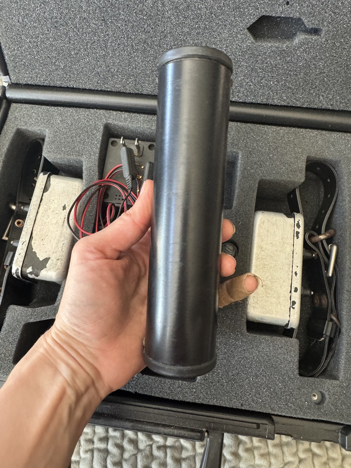 Tri-Tronics Trashbreaker-2 Dog Training System –  w/ 4 Collars + Case