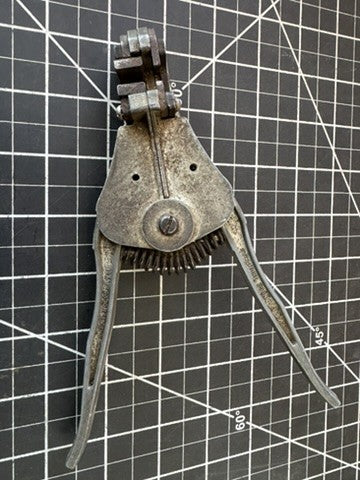 Vintage Ideal Stripmaster Wire Stripper – Pat. No. 2523936 – Sycamore, IL