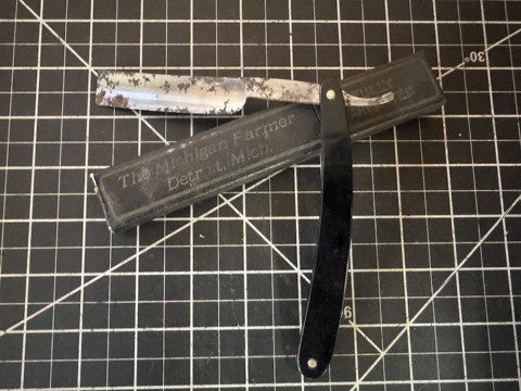 The Michigan Farmer Vintage Razor with Original Box – Detroit, MI