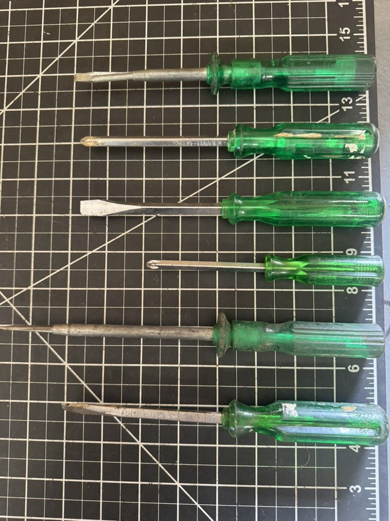 Lot of 6 Vintage Green Handle Screwdrivers – Mixed Brands – M. Klein & Son