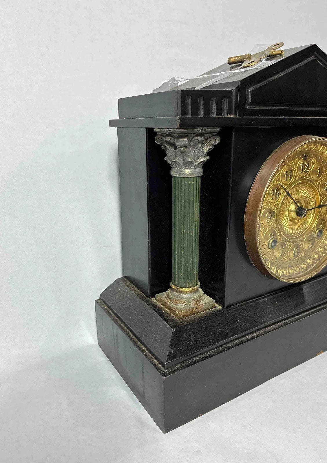 Ansonia Clock Co Mantle Clock Vintage Key-Wound Pillar-Style Cast Body, New York