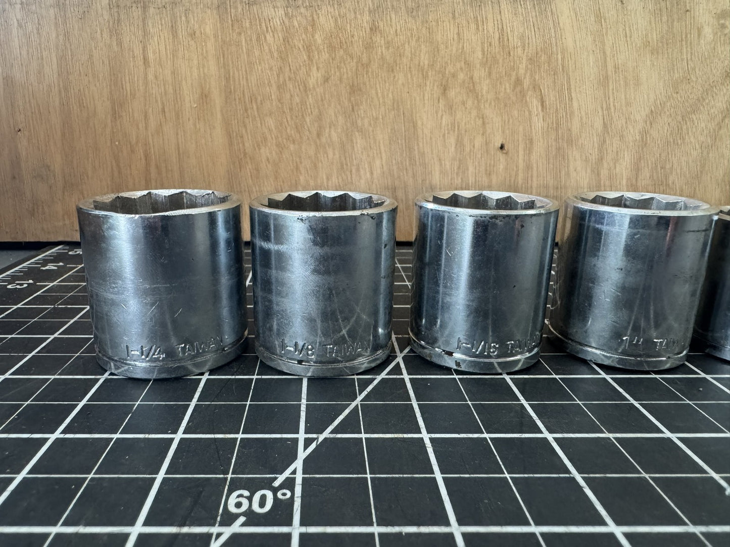 Vintage 14pc Socket Set – Made in Taiwan – SAE Sizes 3/8” to 1-1/4”