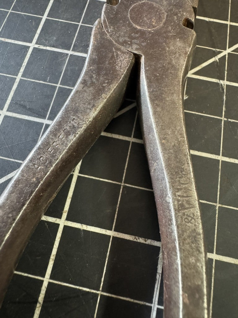 Rare Vintage V.C. & Co. 7.5” Lineman Pliers – Made in France