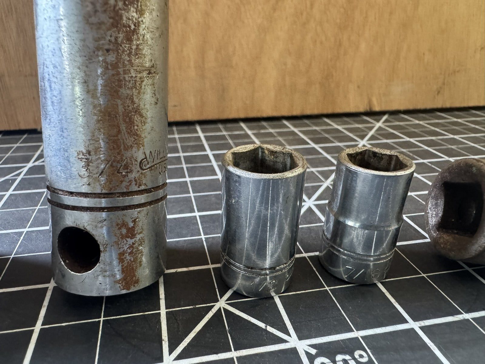 Lot of 7 Vintage Williams Sockets + Extension – Mixed Sizes – USA