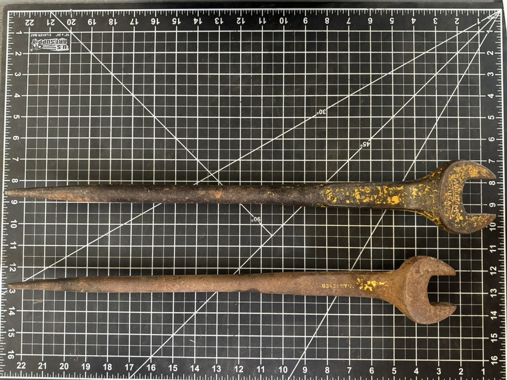 Lot of 2 Open-End Spud Wrenches – Williams Superrench No. 1909 & Unmarked USA