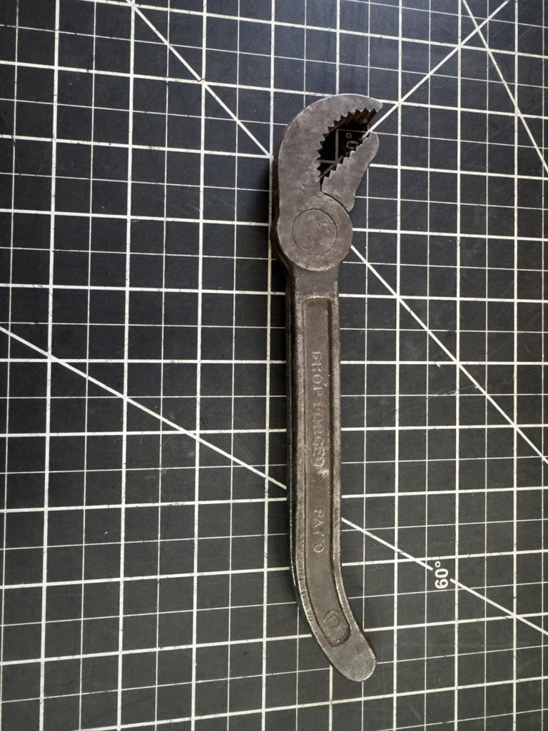 Antique Wade Wrench – White Pigeon, MI – Drop Forged Grip Pliers – 8.5” Long