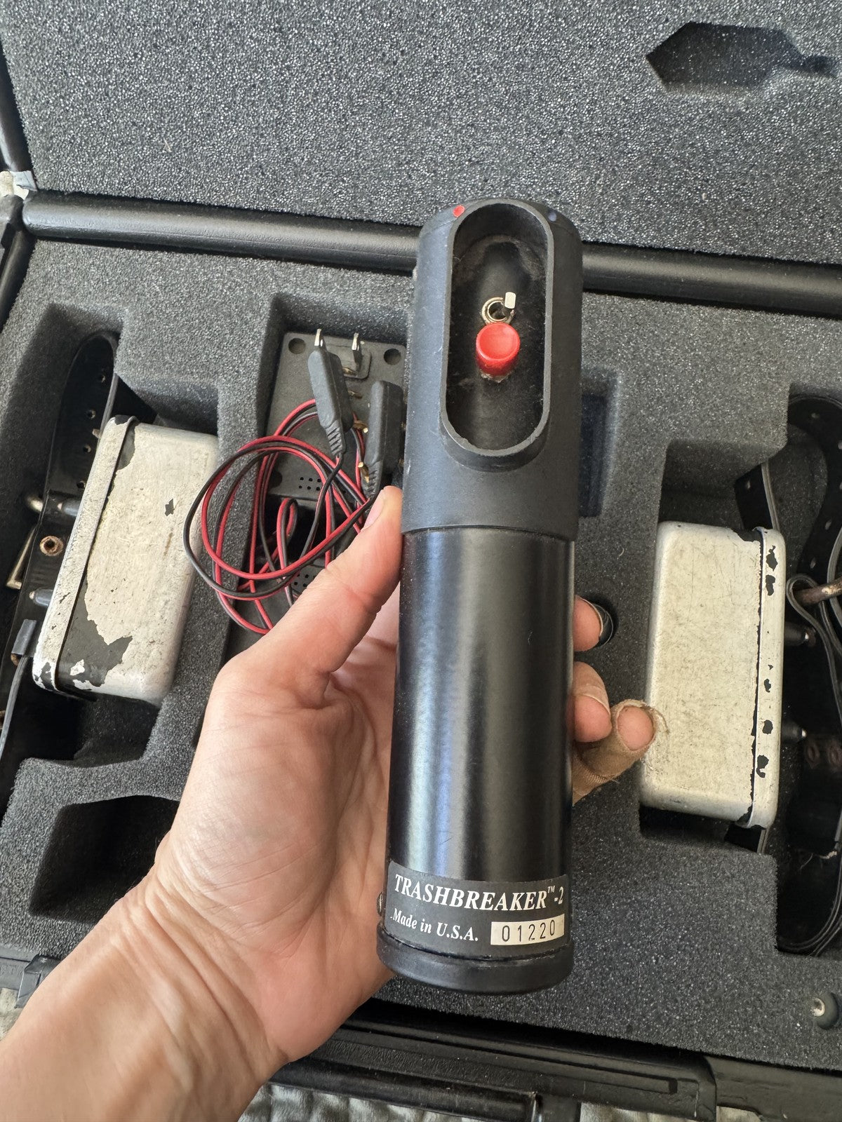 Tri-Tronics Trashbreaker-2 Dog Training System –  w/ 4 Collars + Case