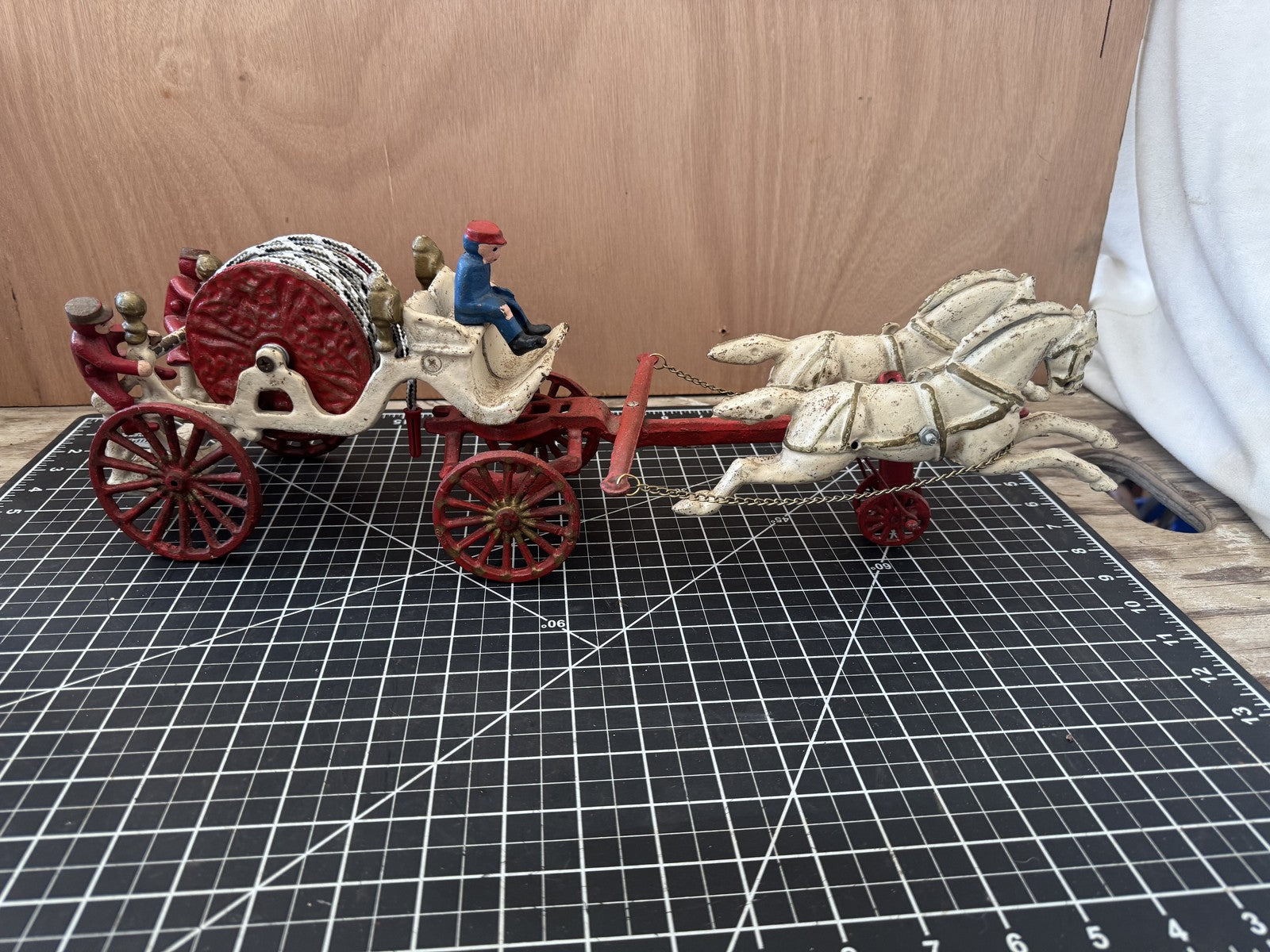 Vintage Cast Iron Hose Wagon – Horse-Drawn Fire Engine with 3 Firemen, 2 Horses