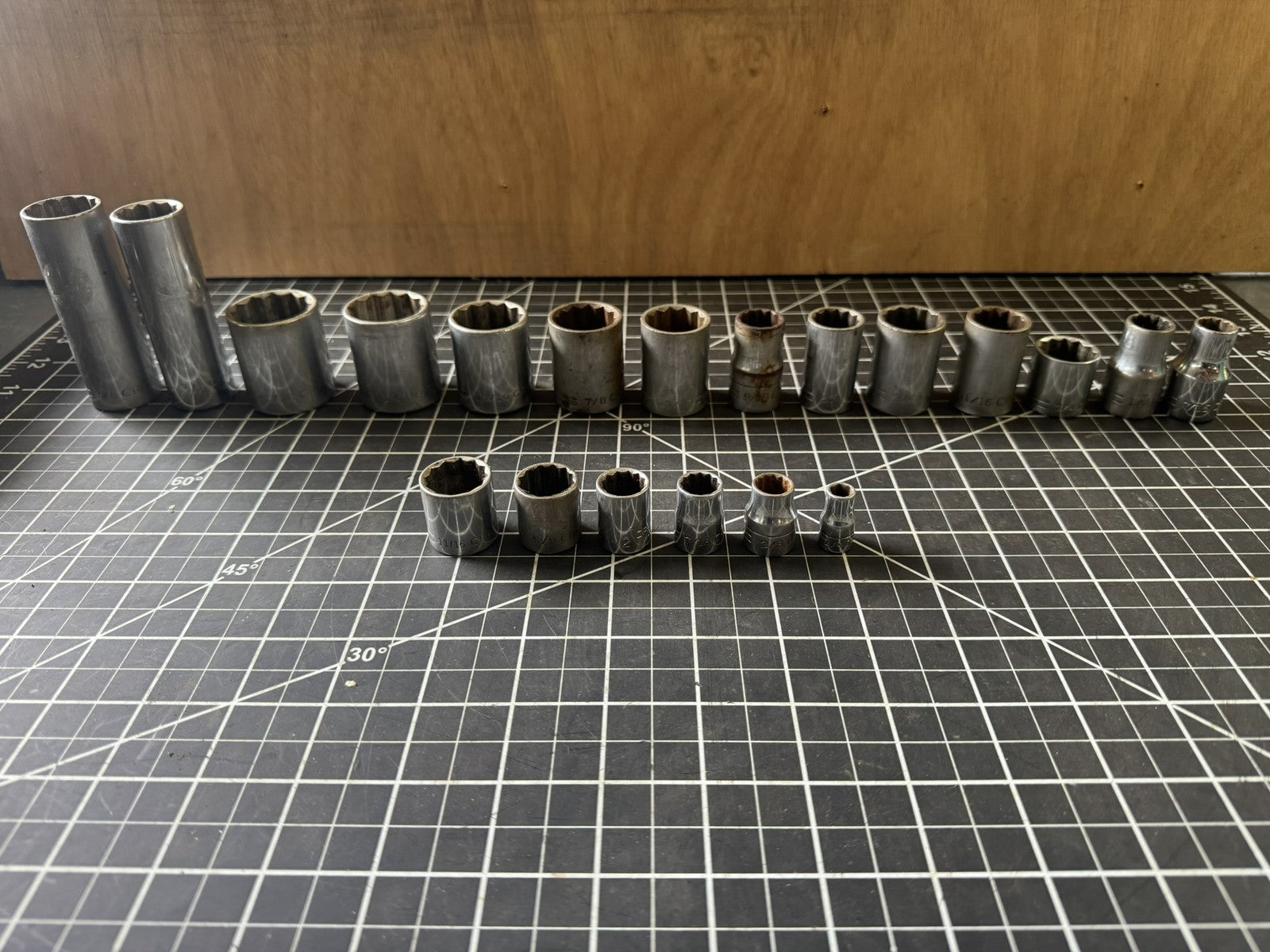 Lot of 20 Vintage Craftsman V Series Sockets – SAE Mix + Deep Sockets – USA