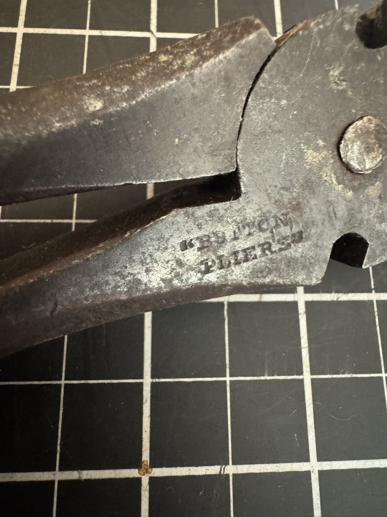 Vintage 10” Button Nose Lineman Pliers / Wire Cutters – “Button Pliers” – USA