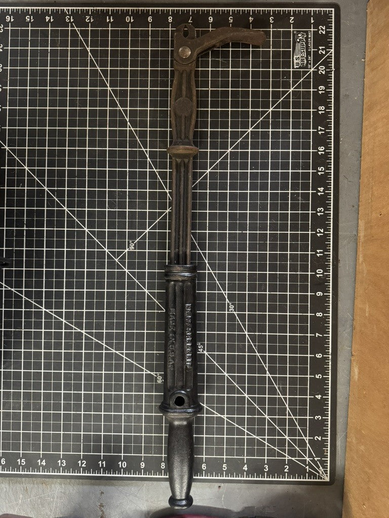 Vintage Bridgeport Hardware No. 56 Nail Puller – Sure Grip – USA