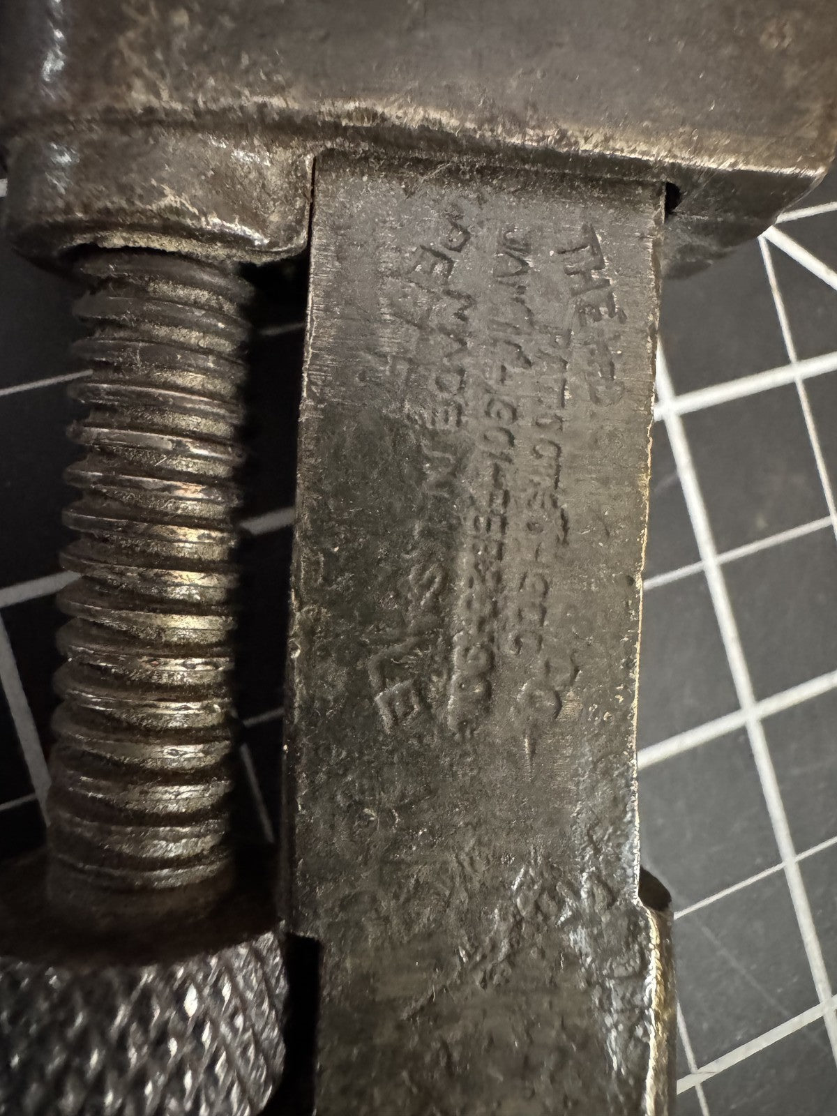 Antique H.D. Smith & Co. “Perfect Handle” Pipe Wrench – Patent 1900, Wood Handle