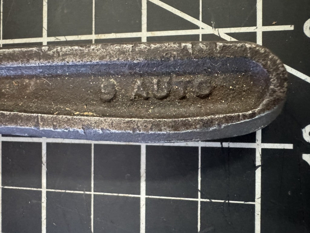 Vintage 9” Auto Monkey Pipe Wrench – Marked “9 Auto”