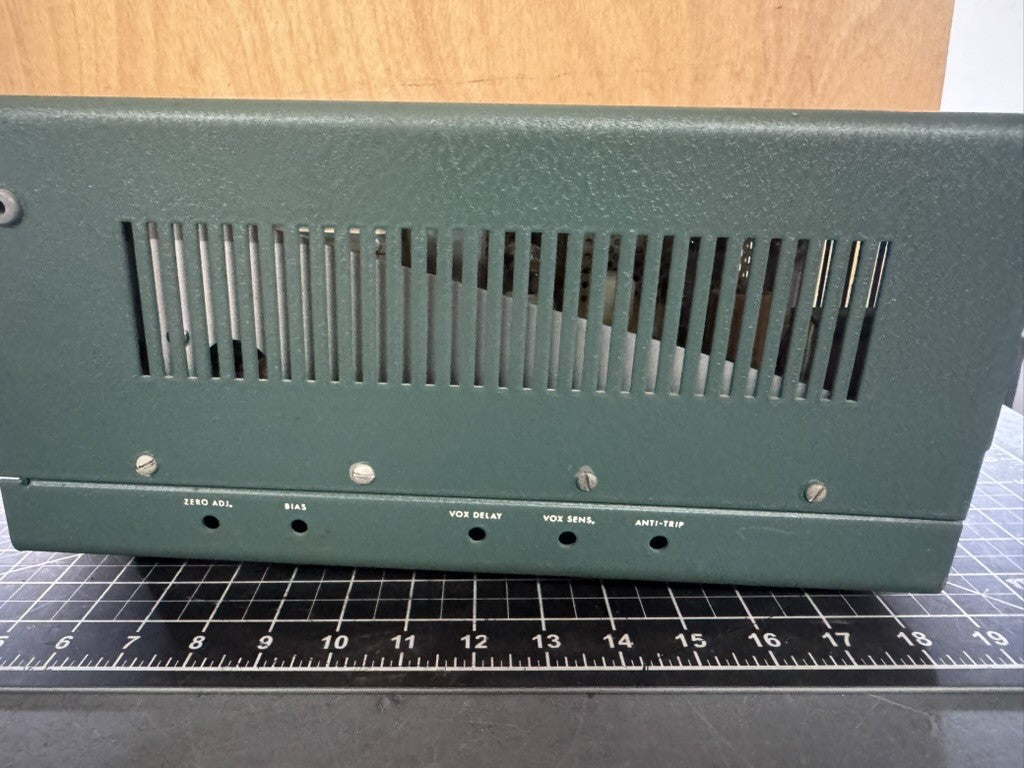 Heathkit HW-100 Vintage Ham Radio Transceiver – Untested