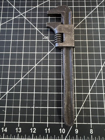 Vintage 9” Auto Monkey Pipe Wrench – Marked “9 Auto”