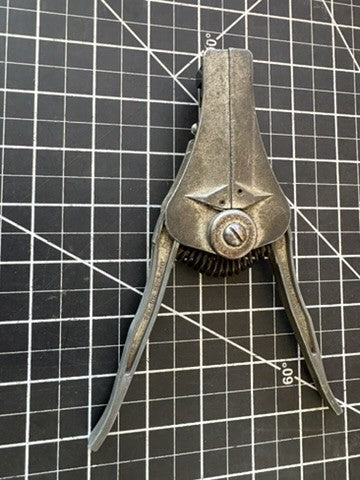 Vintage Ideal Stripmaster Wire Stripper – Pat. No. 2523936 – Sycamore, IL