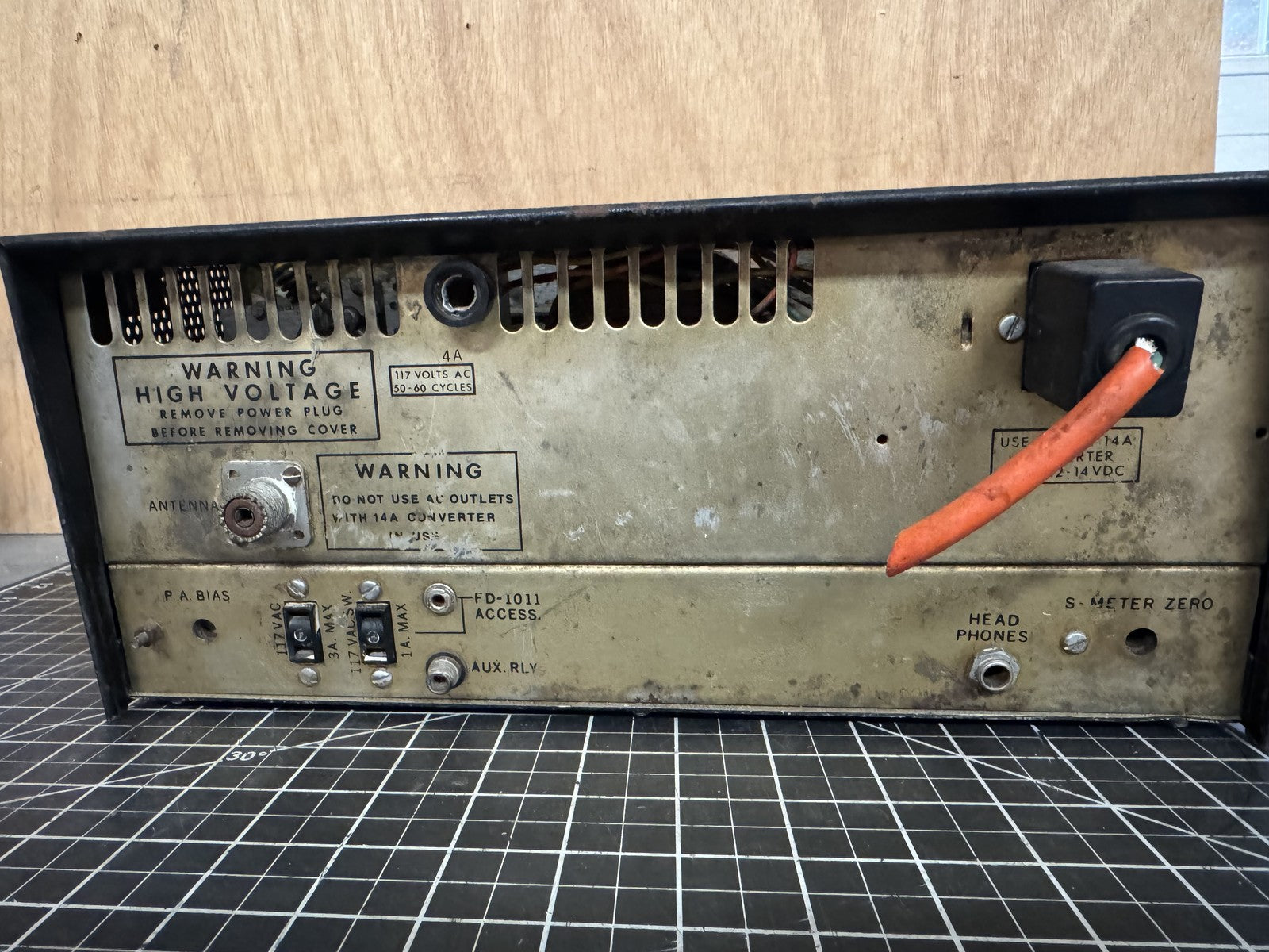 Comanche Siltronix 1011D Amateur Transceiver – Untested – Ham Radio