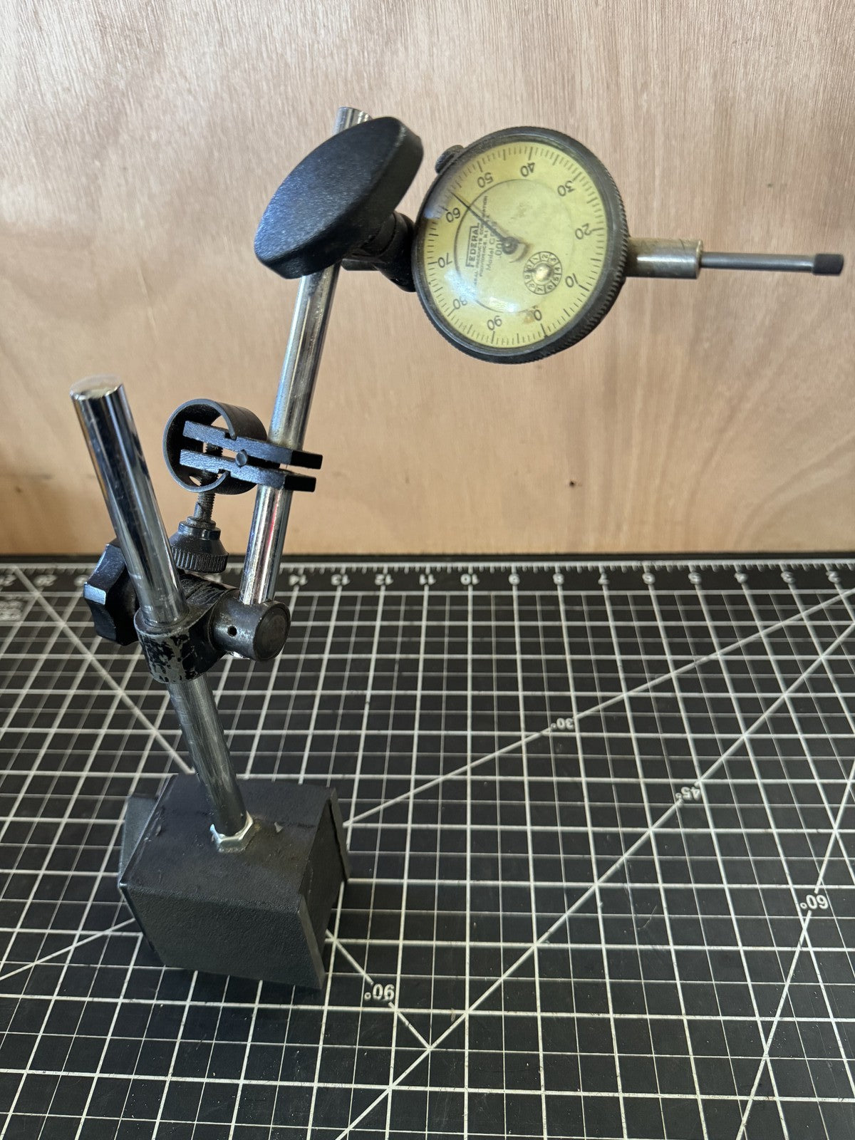 Federal No. C81S Dial Indicator .001” Full Jeweled – Magnetic Base – USA