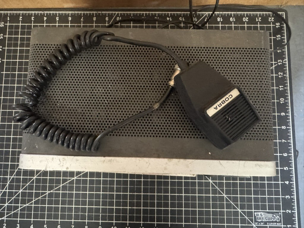 Cobra Cam 88 23-Channel CB Radio Transceiver w/ Microphone – Untested