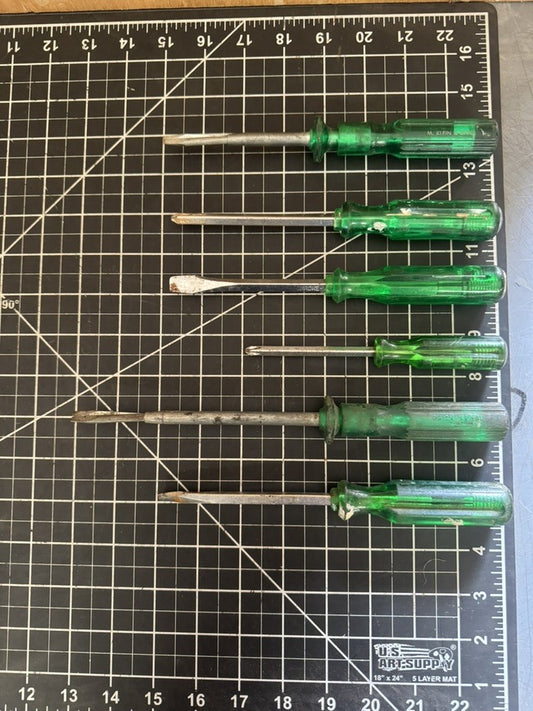 Lot of 6 Vintage Green Handle Screwdrivers – Mixed Brands – M. Klein & Son