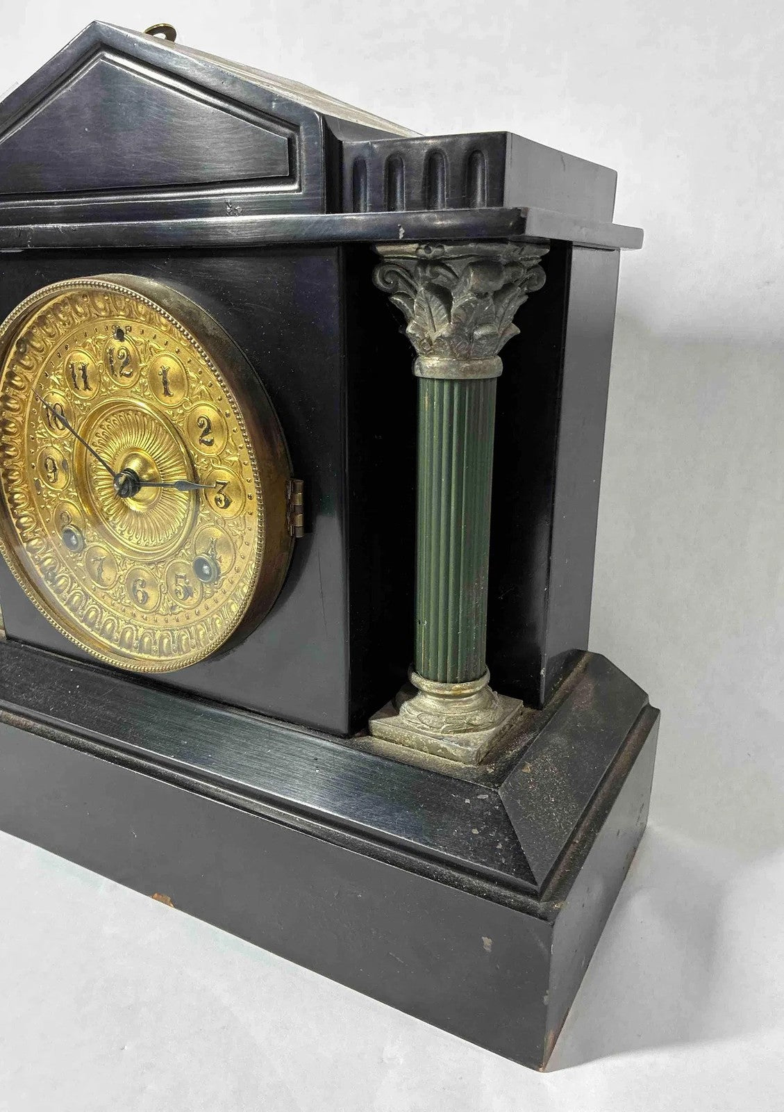 Ansonia Clock Co Mantle Clock Vintage Key-Wound Pillar-Style Cast Body, New York