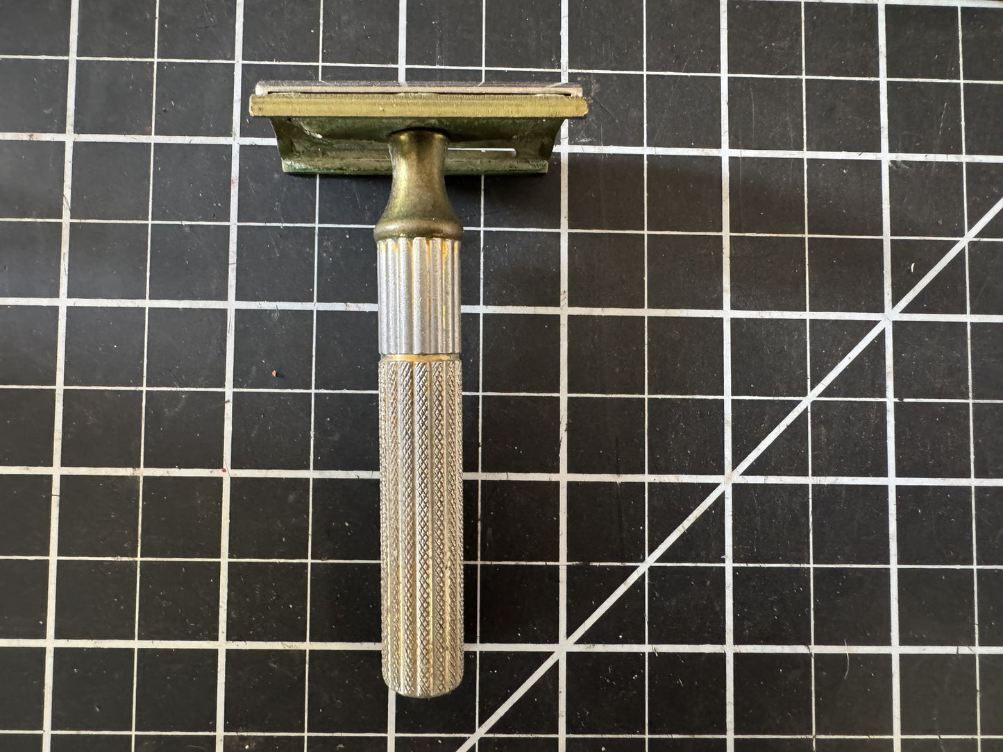 Lot of Vintage Straight Razors – Uplex, Engels No. 45, Wade & Butcher Box