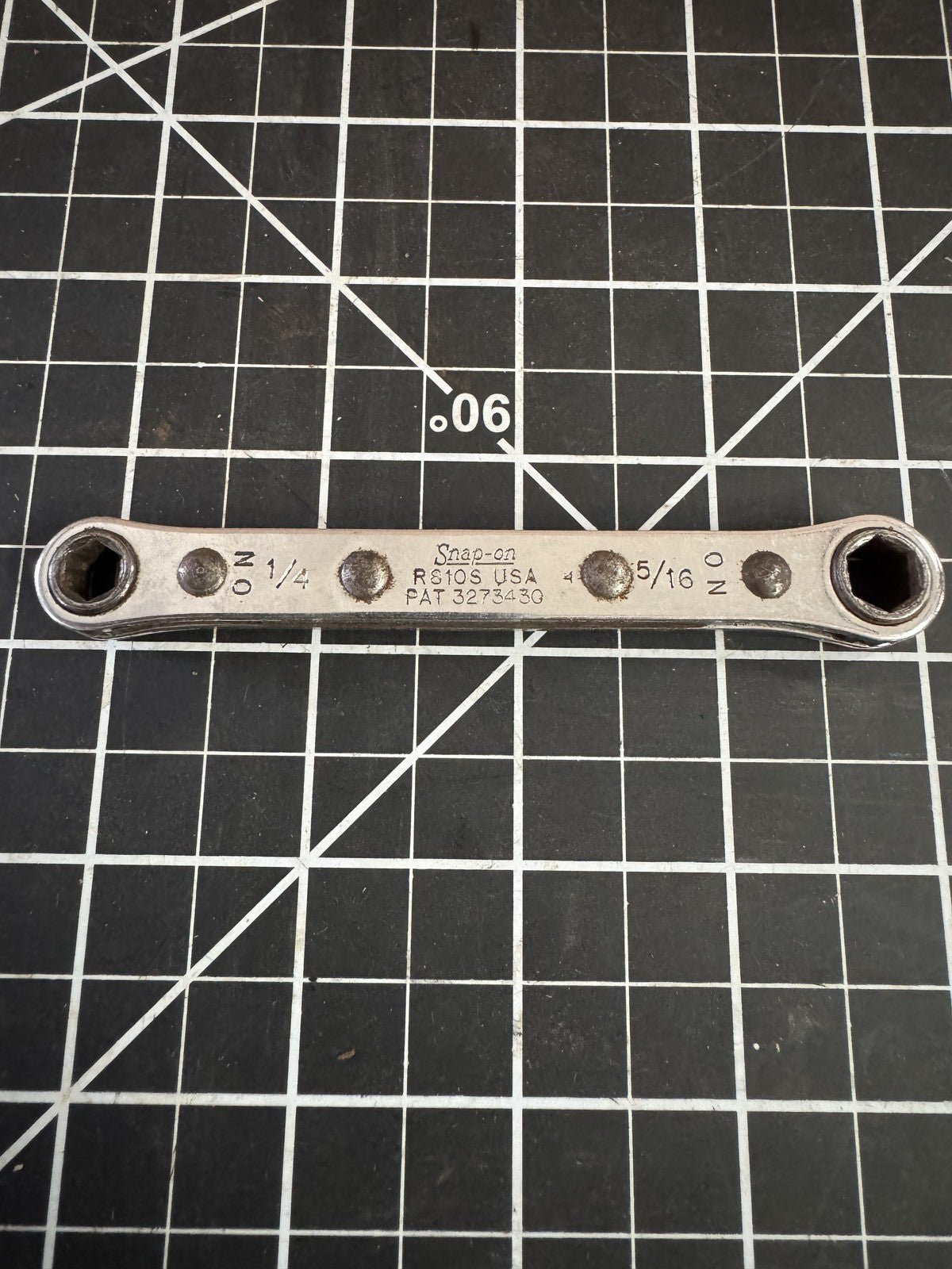 Snap-on R810S Ratcheting Box Wrench 1/4” x 5/16” 6-Point USA | Vintage Tools
