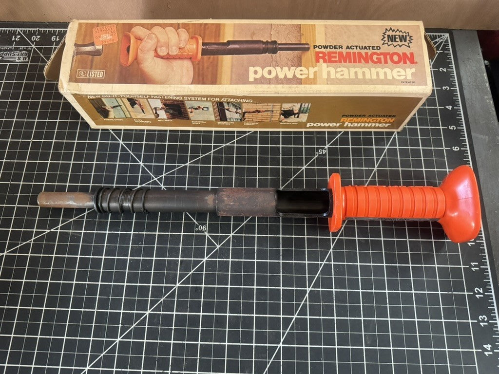 Remington 476 Power Hammer Powder Actuated Concrete Nail Gun – Original Box
