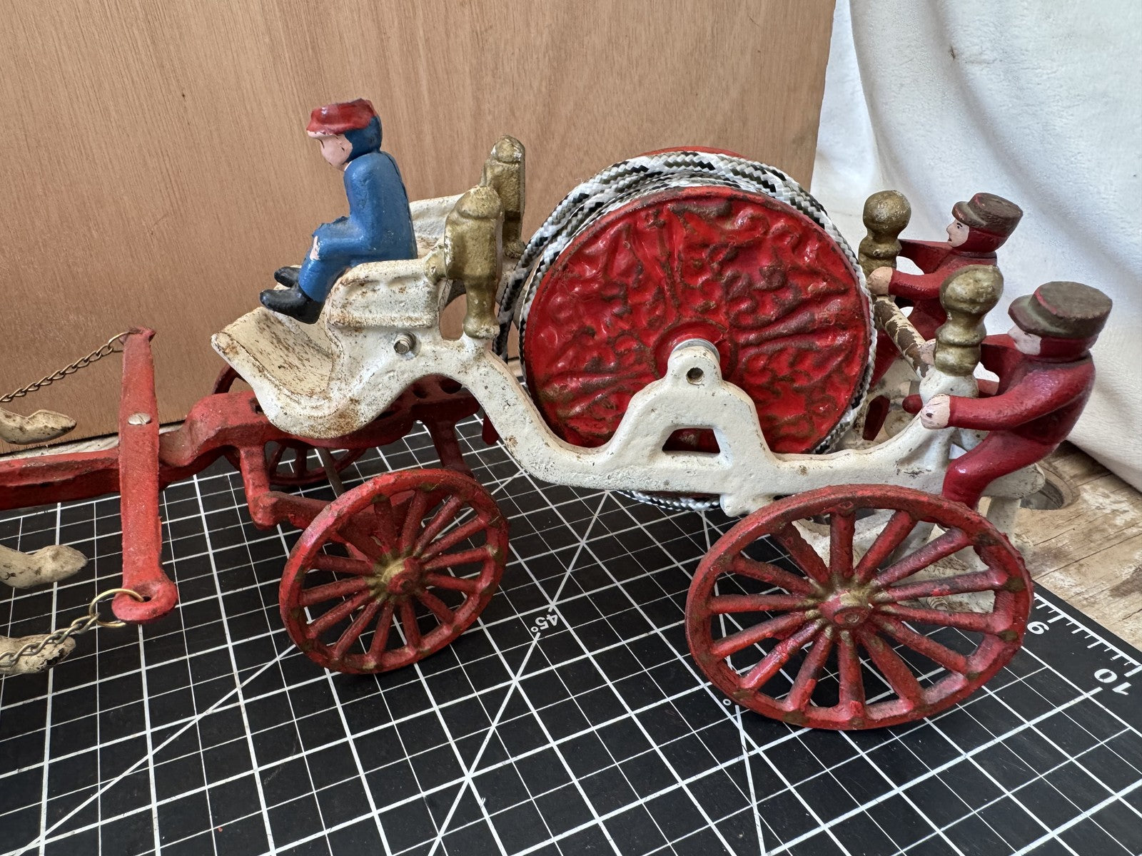 Vintage Cast Iron Hose Wagon – Horse-Drawn Fire Engine with 3 Firemen, 2 Horses