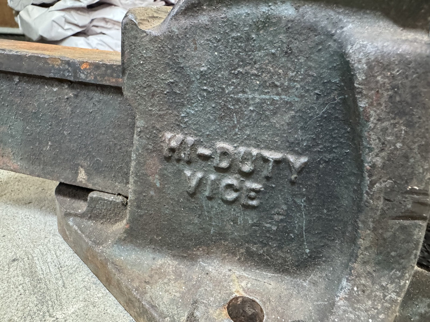 Parano Hi-Duty 5” Jaw Bench Vise – Welded Repair, 50 lbs of Grit