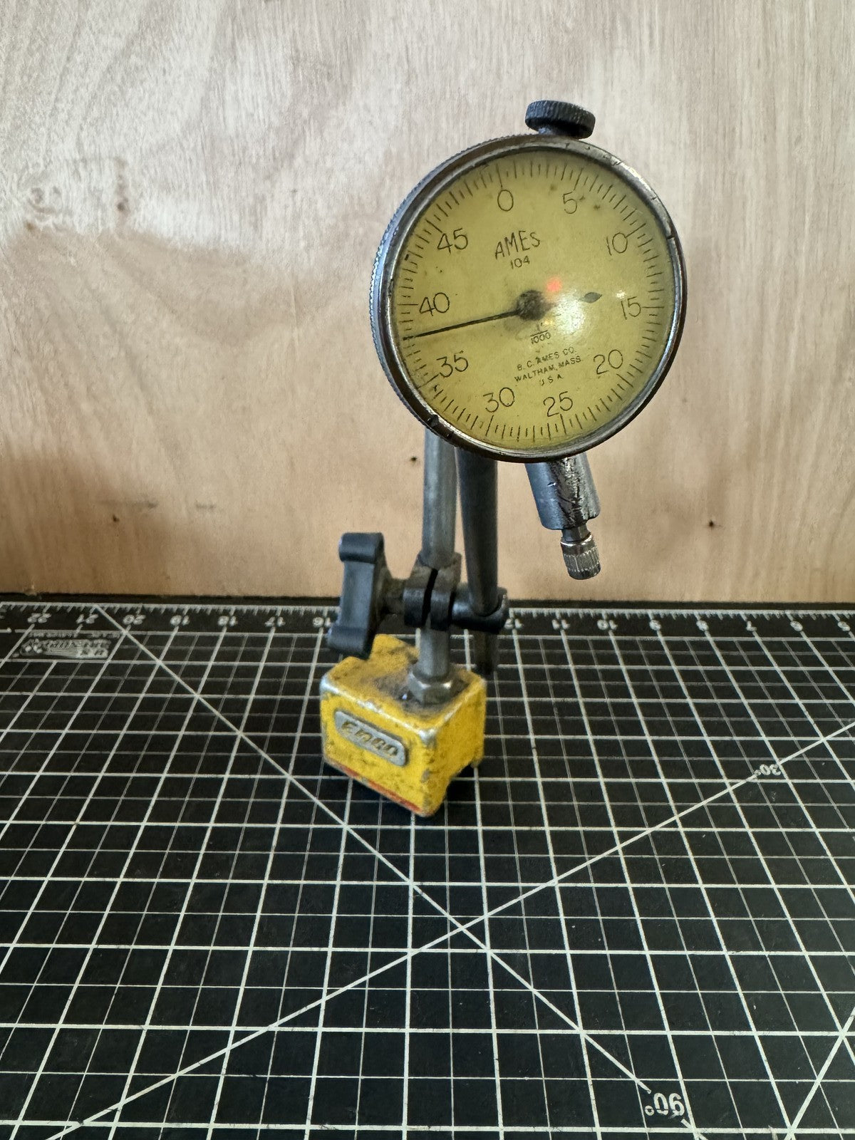Vintage B.C. Ames Co. Model 104 Dial Indicator 1/1000” on ENCO Magnetic Base USA