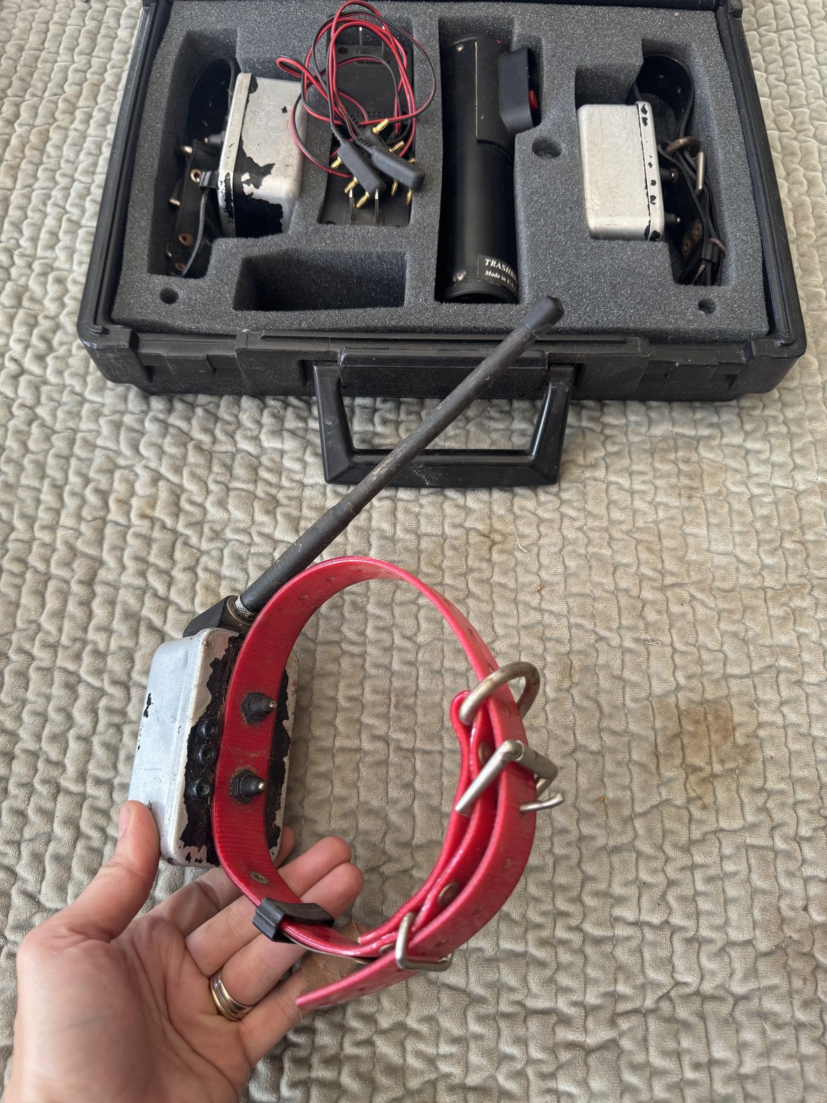 Tri-Tronics Trashbreaker-2 Dog Training System –  w/ 4 Collars + Case