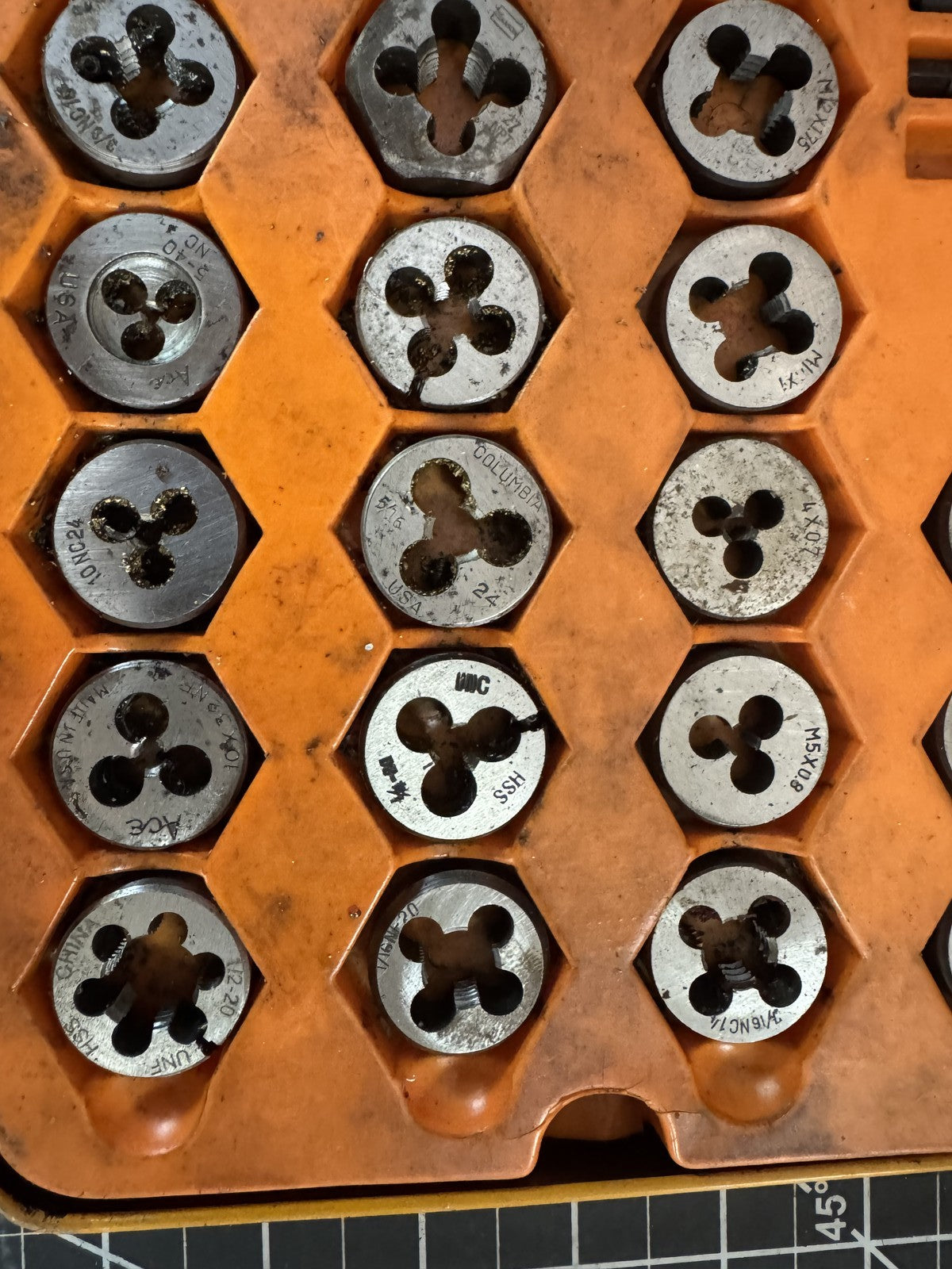 Vintage Buffalo 60pc Tap & Die Set – Model 19-060, SAE & Metric, NOT COMPLETE