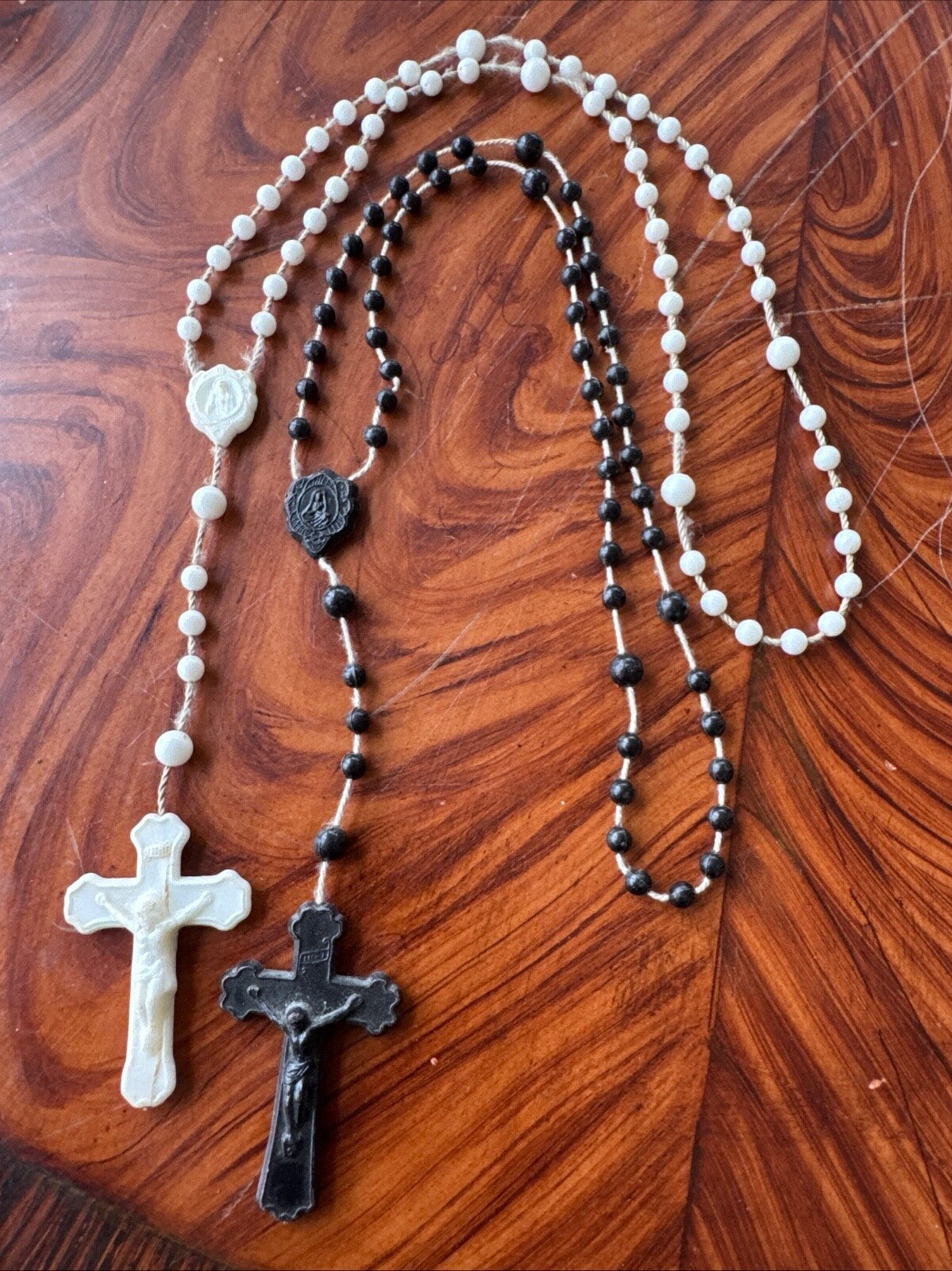 Vintage Catholic Rosary Plastic Prayer Beads Crucifix Lot (2)