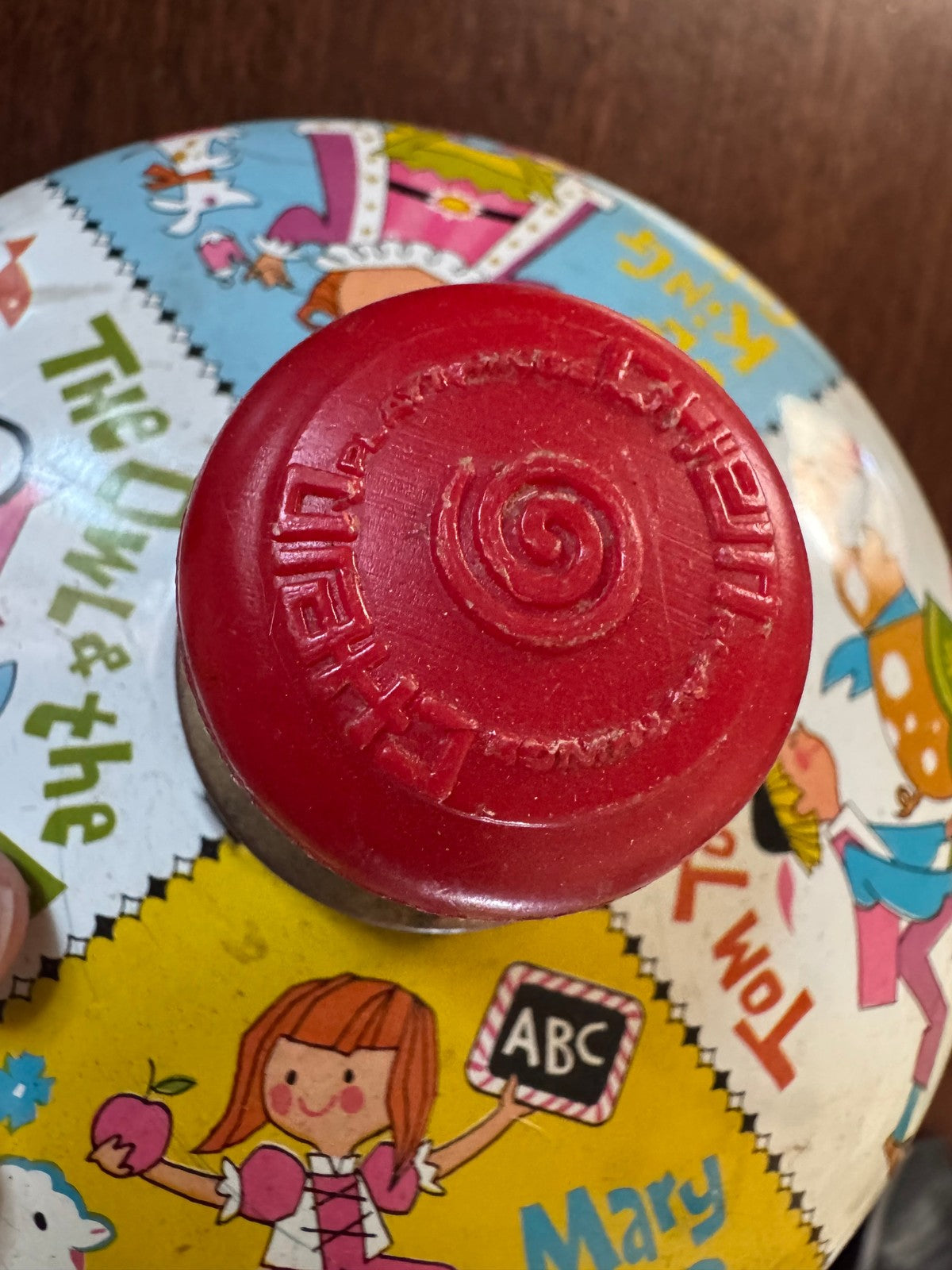 CHEIN PLAYTHINGS Nursery Rhymes Spinning Vintage Litho Metal Tin Top Made USA