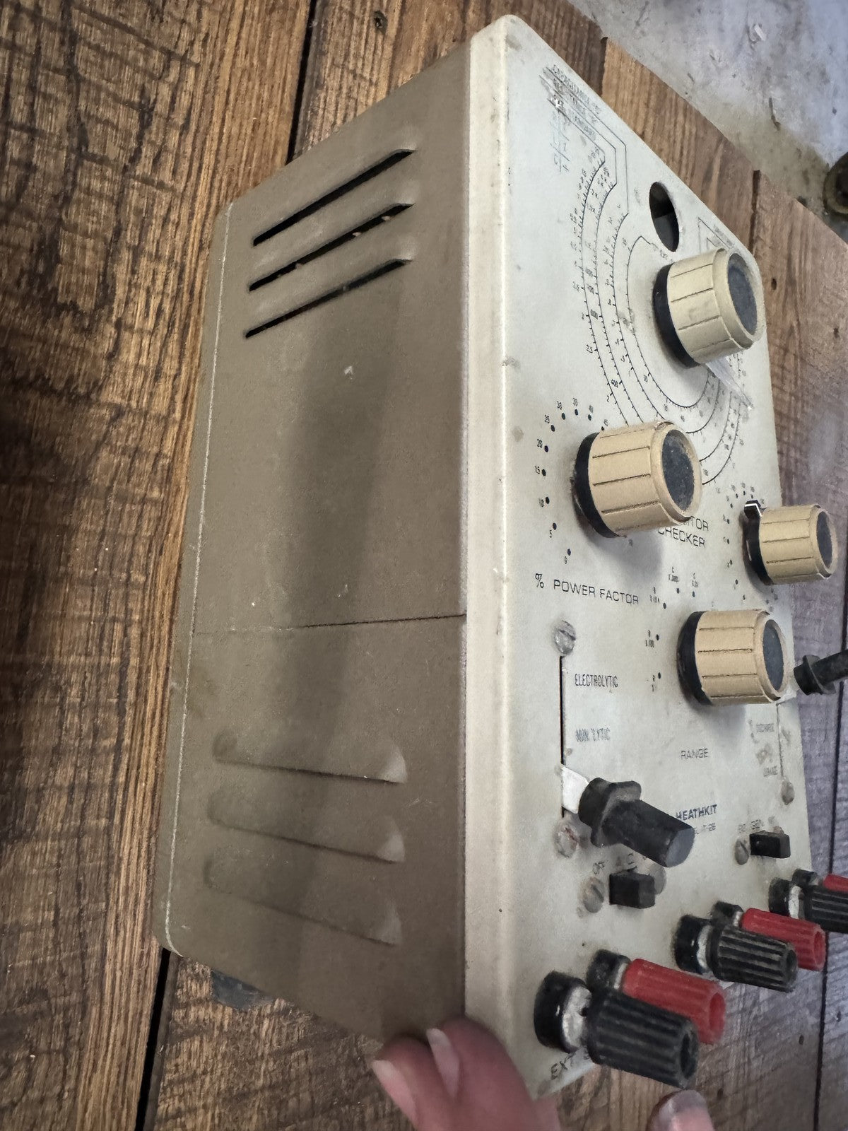 Heathkit IT-28 Capacitor Checker – Powers On, Eye Tube Works, Vintage