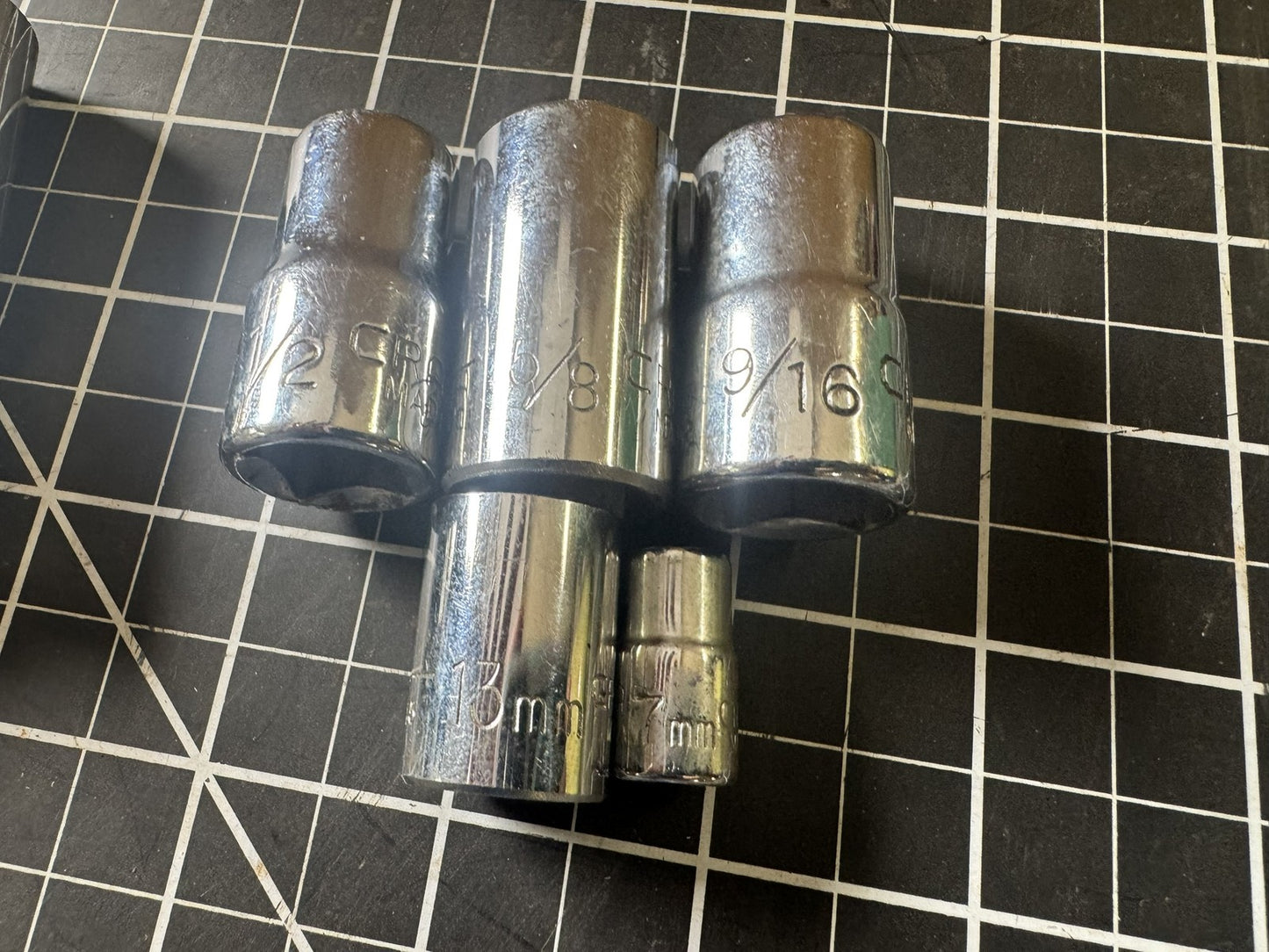 Lot of 11 Vintage Craftsman EE Series Sockets – Mixed SAE & Metric – USA