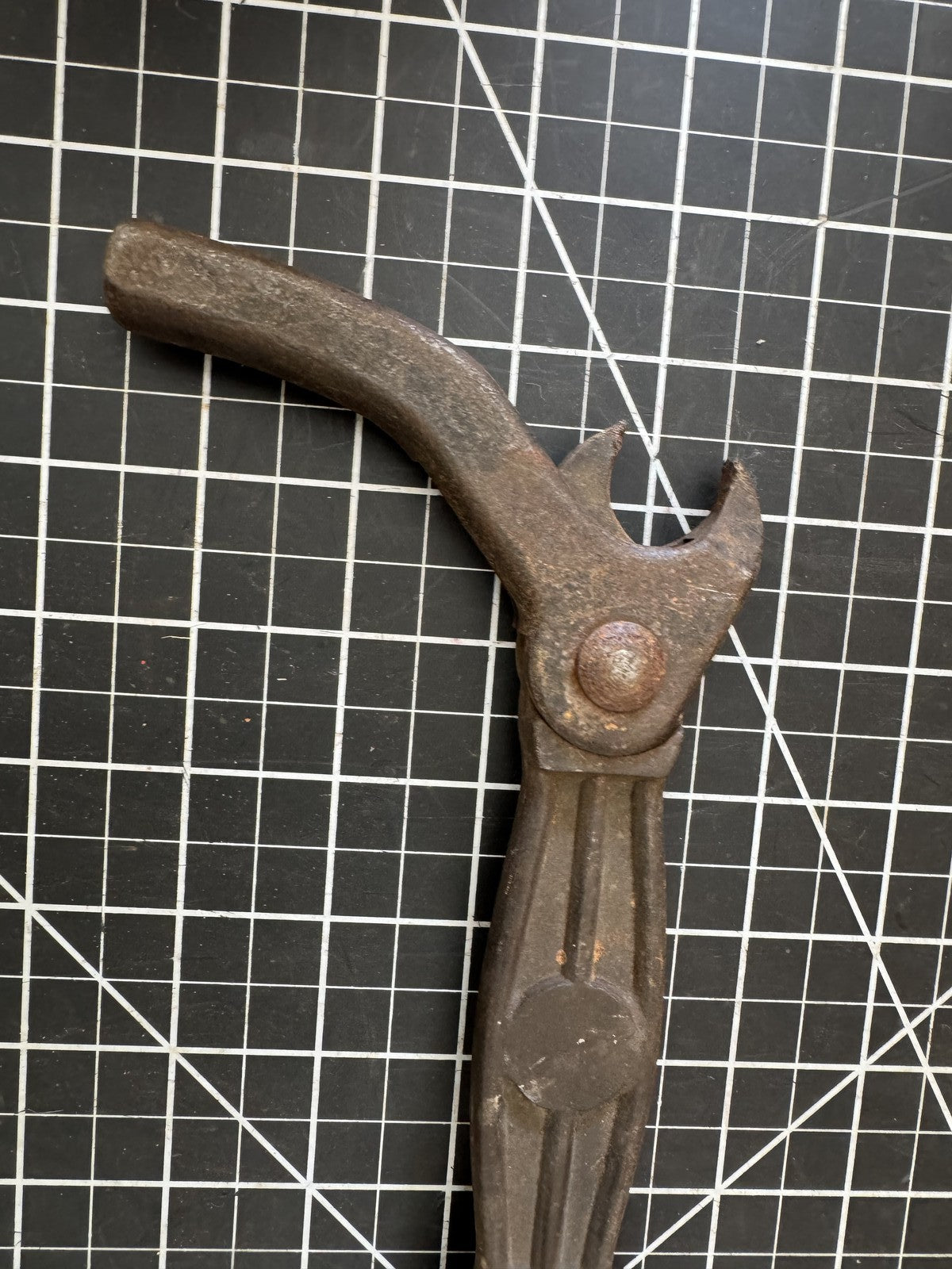 Crescent Bridgeport Sure Grip No. 56 Nail Puller – Slide Hammer Style, USA