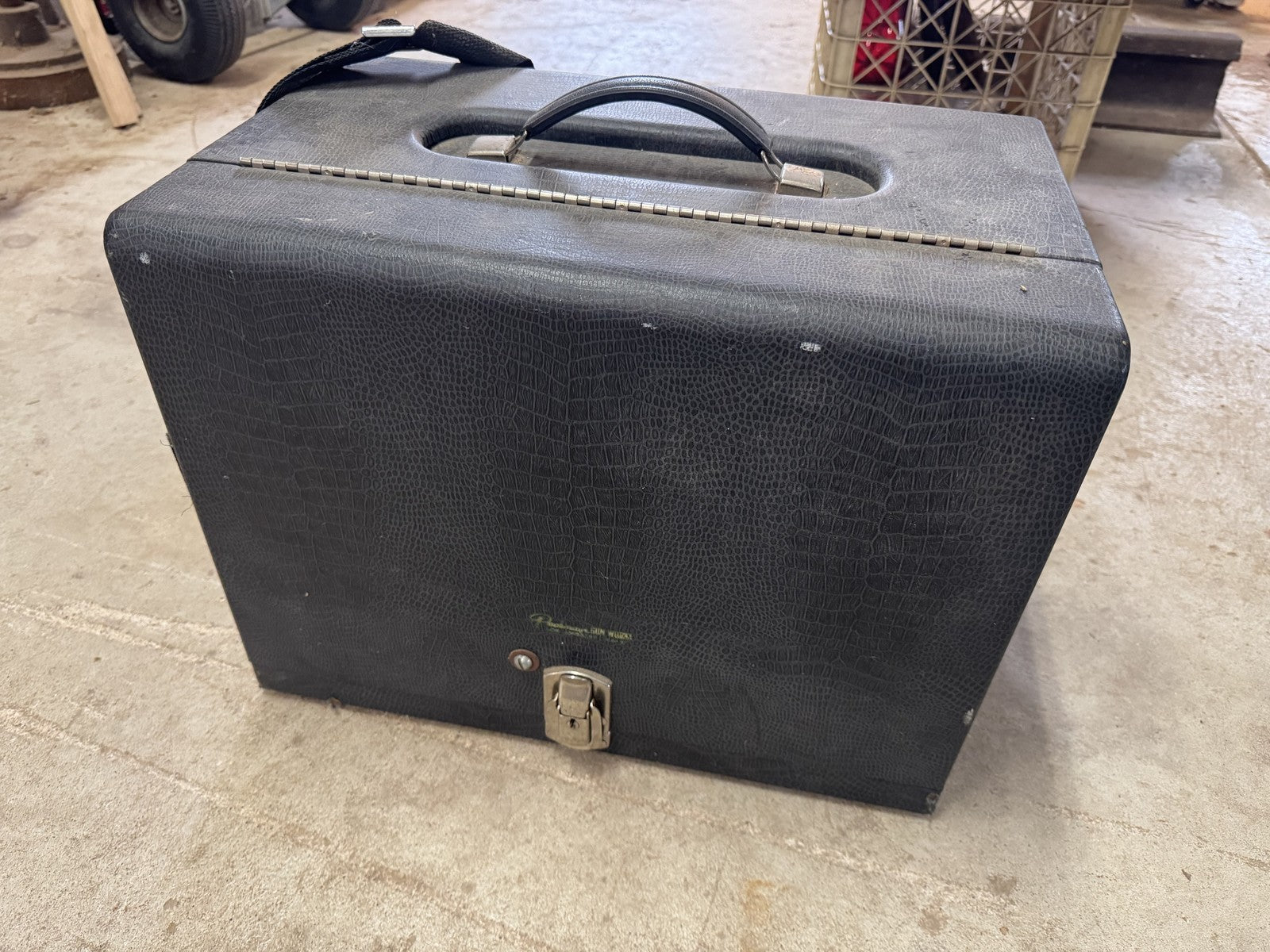 Vintage Bushnell Sentry Spotting Scope – With Lok-Grip Tray, Pachmayr Case