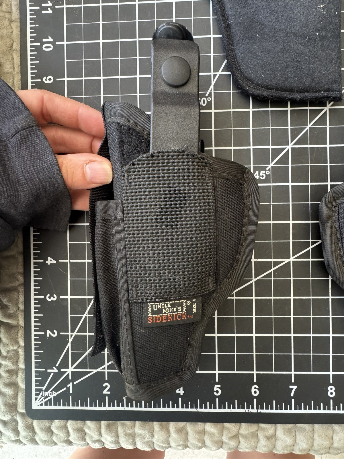 Lot of 4 Holsters + Accessories – Uncle Mike’s & Military Tech