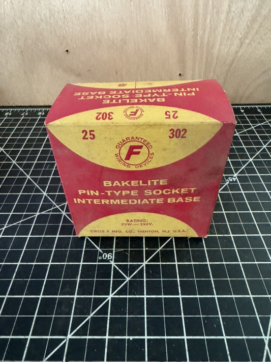 Lot of 25 Antique Bakelite Christmas Light Sockets – Pin Type Intermediate Base