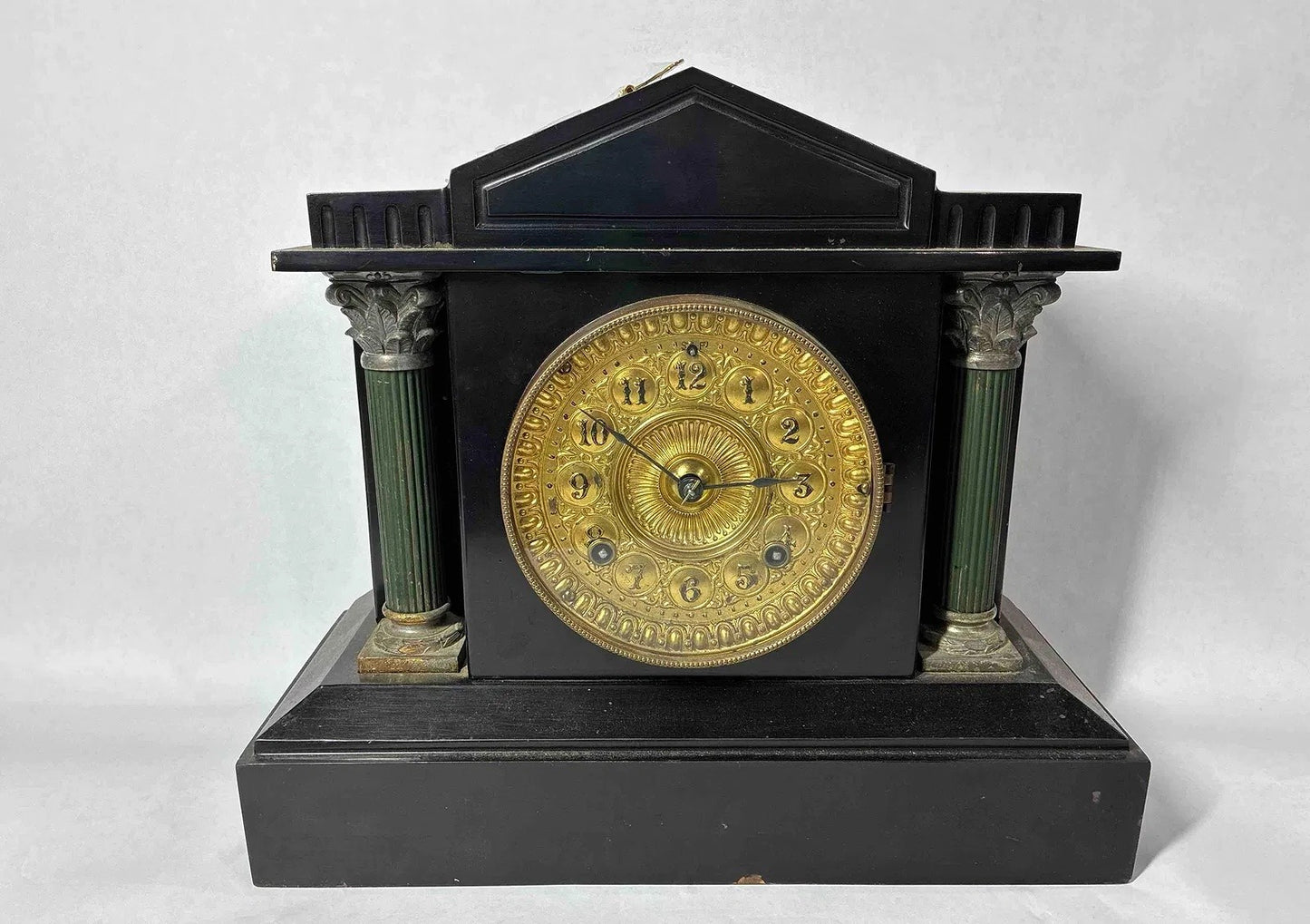 Ansonia Clock Co Mantle Clock Vintage Key-Wound Pillar-Style Cast Body, New York